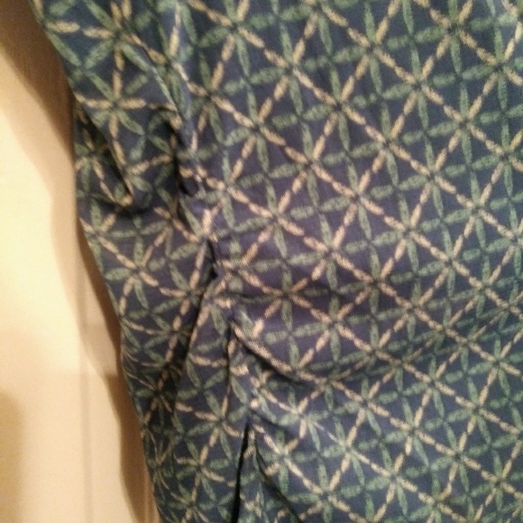 Liz Claiborne Top - Picture 3 of 4